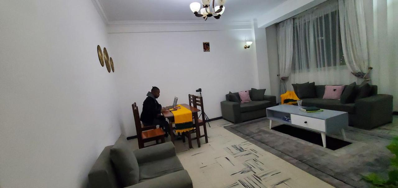 Cozy 1-Bedroom Luxury Apartment Adís Abeba Exterior foto
